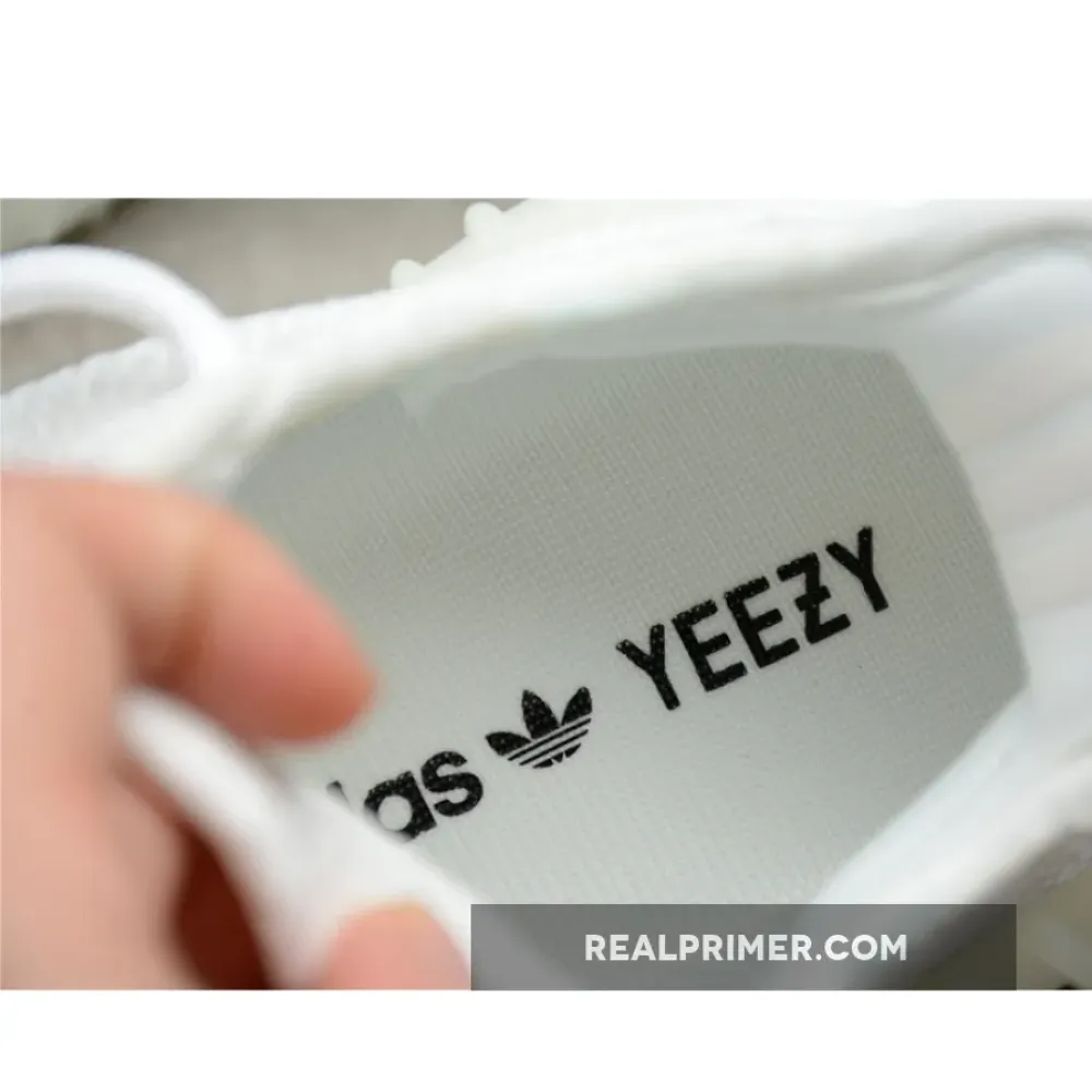 YEEZY BOOST 350 V2 CREAM WHITE/CREAM WHITE/CORE WHITE CP9366