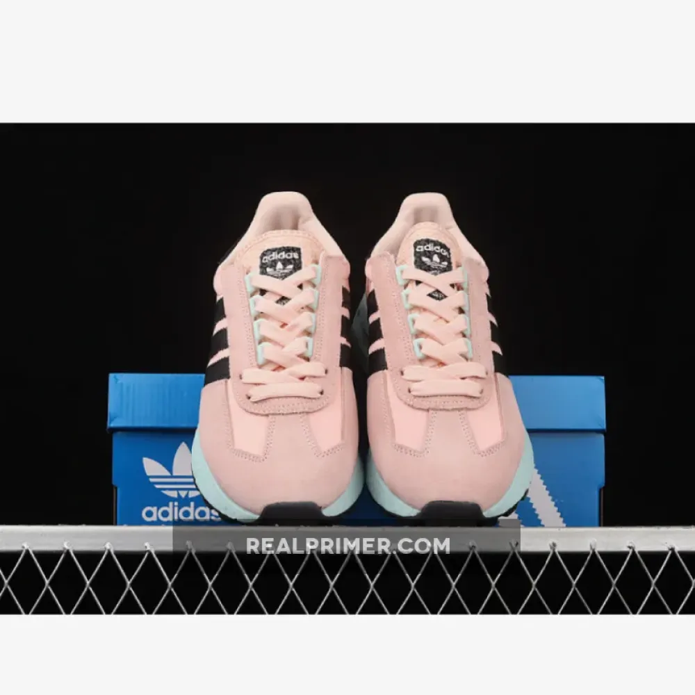 RETROPY E5 SHOES ICE PINK/CORE BLACK-PINK TINT H03078