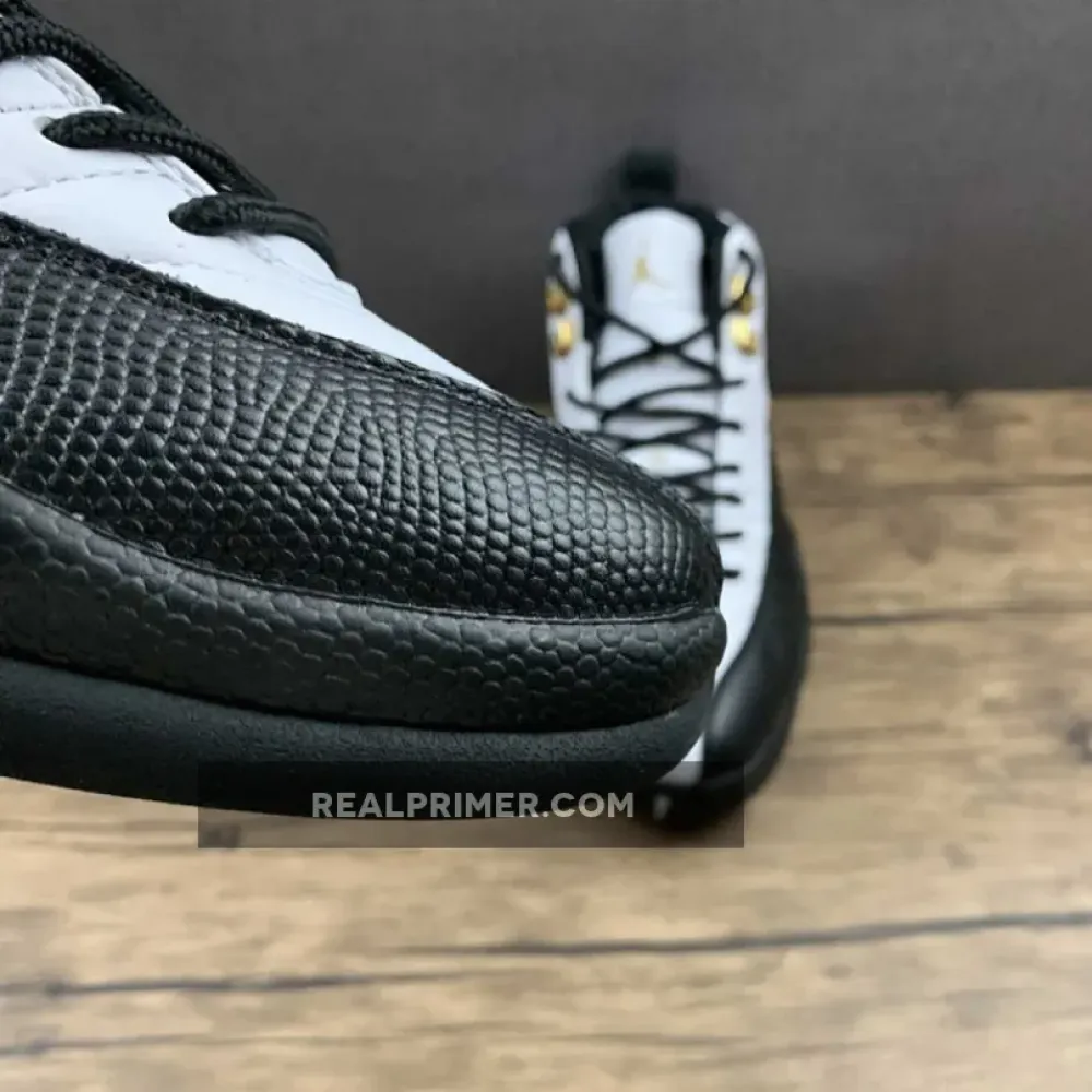 AIR JORDAN 12 RETRO ROYALTY WHITE/BLACK/METALLIC GOLD CT8013-170