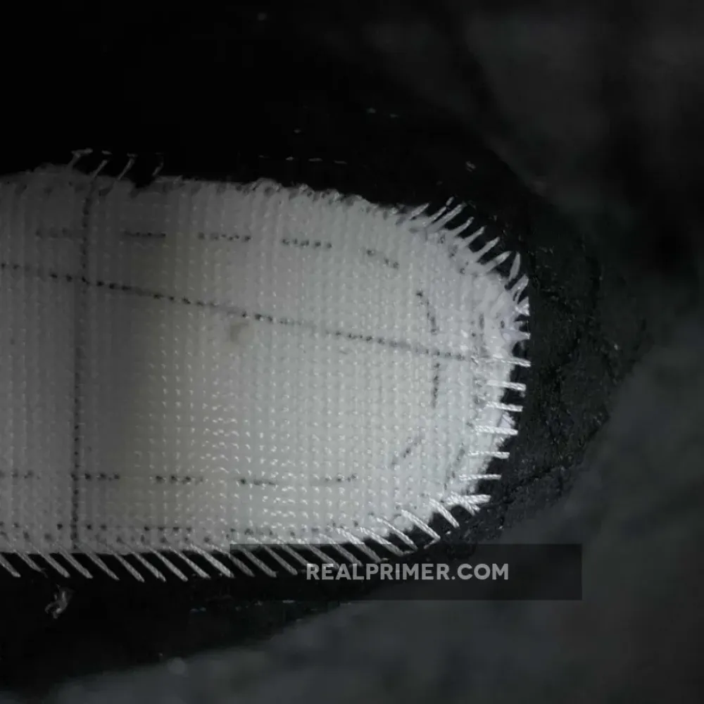 AIR JORDAN 12 RETRO ROYALTY WHITE/BLACK/METALLIC GOLD CT8013-170