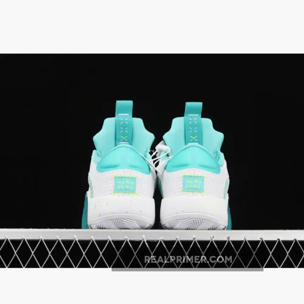 GUO AILUN X AIR JORDAN 35 LOW PF JADE WHITE/WHITE/LIGHT BLUE DJ2994-100