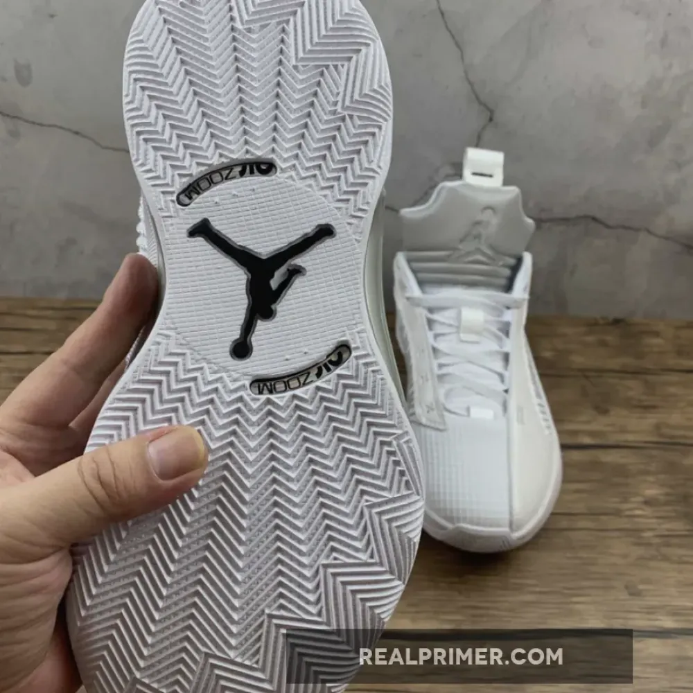 AIR JORDAN 35 LOW PF WHITE/WHITE/METALLIC SILVER CW2459-100