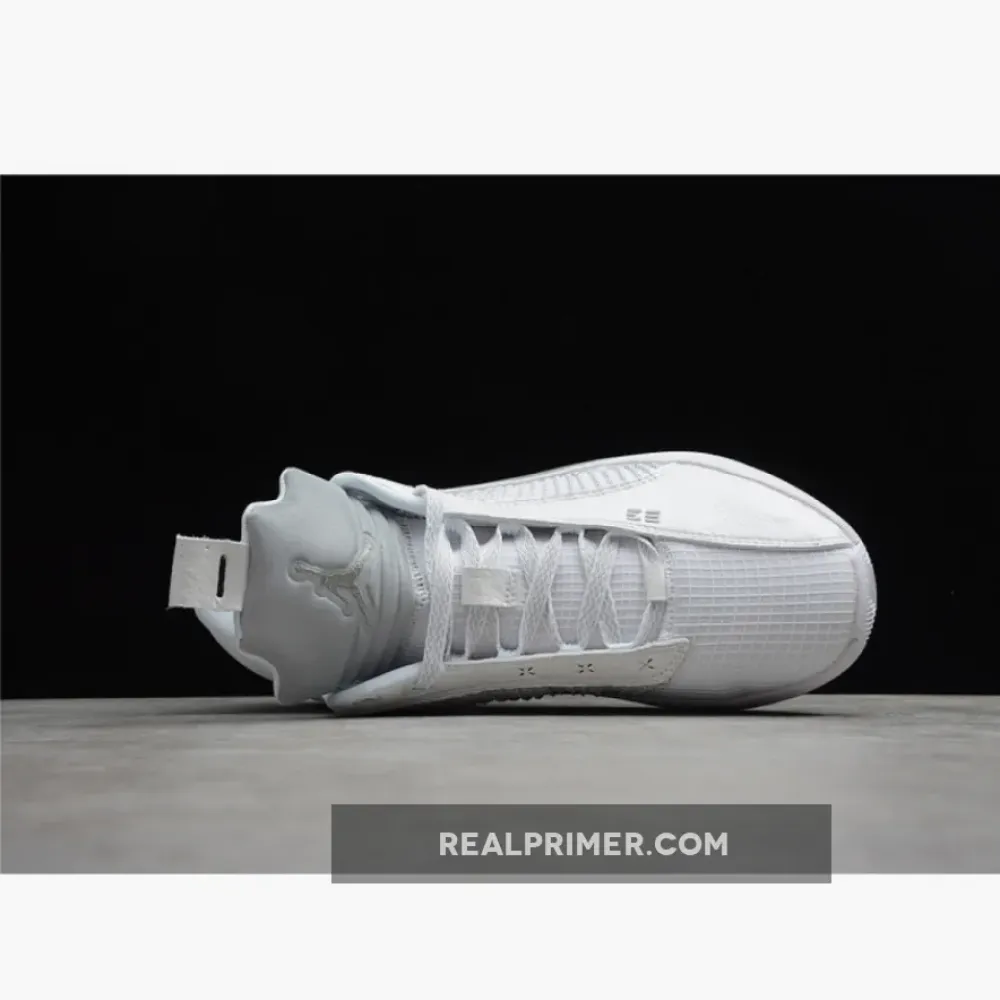 AIR JORDAN 35 LOW PF WHITE/WHITE/METALLIC SILVER CW2459-100