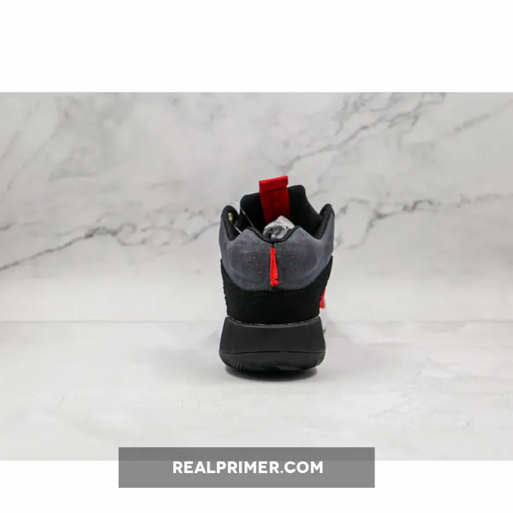 TITAN X AIR JORDAN 35 10TH ANNIVERSARY BLACK/METALLIC GOLD/SAIL DD4701-001