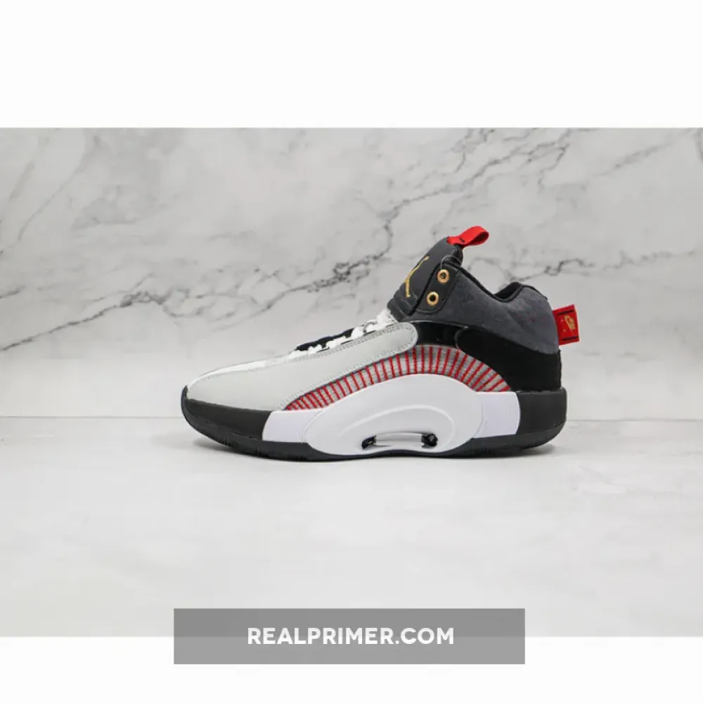 TITAN X AIR JORDAN 35 10TH ANNIVERSARY BLACK/METALLIC GOLD/SAIL DD4701-001