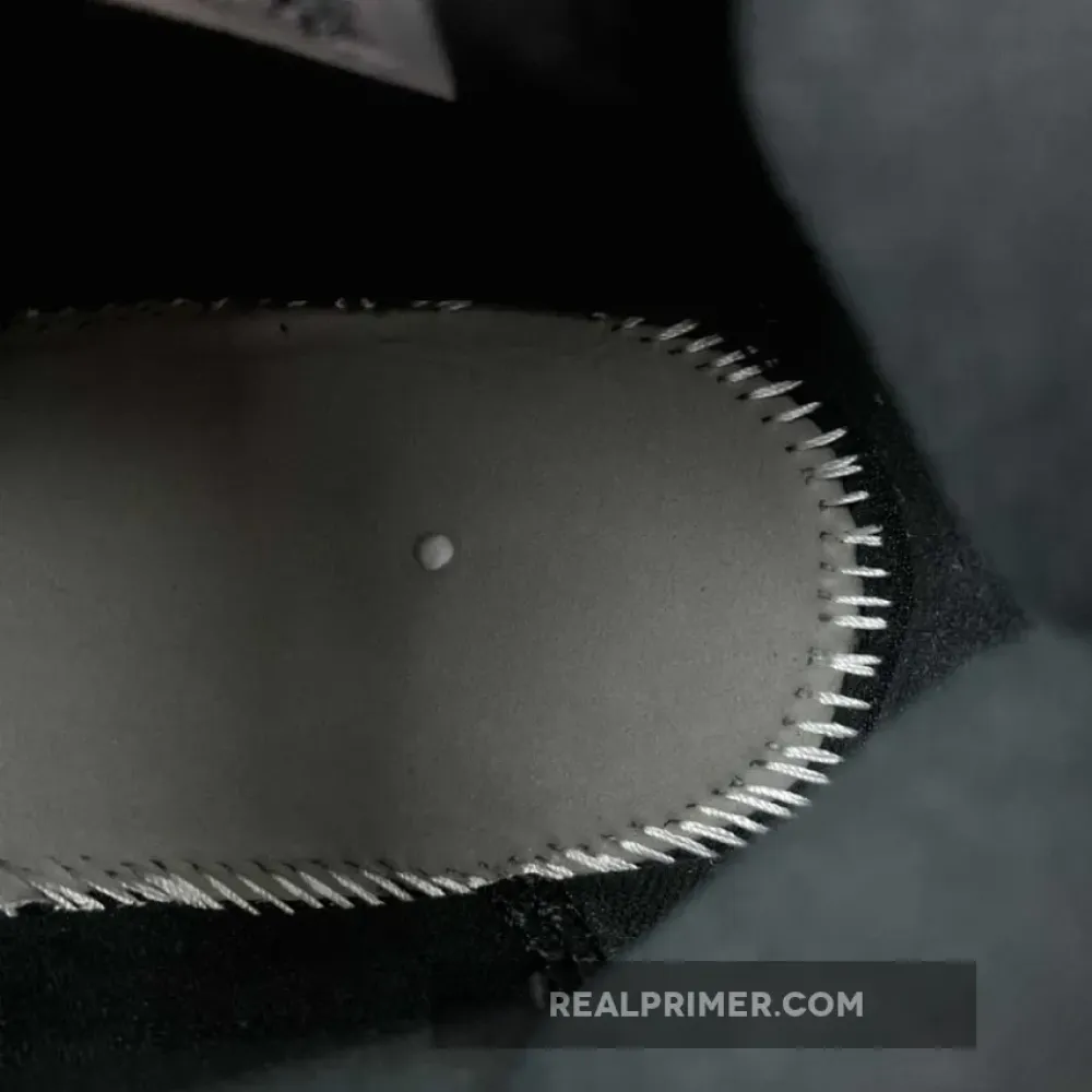 KYRIE 7 EP HIP HOP WHITE/BLACK/GLOW/HYPER ROYAL CQ9327-100