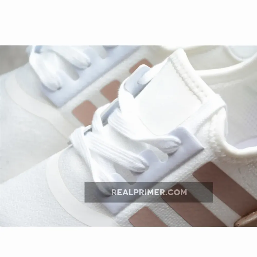 NMD_R1 SHOES CLOUD WHITE/ASH PEARL/CLOUD WHITE FV2475
