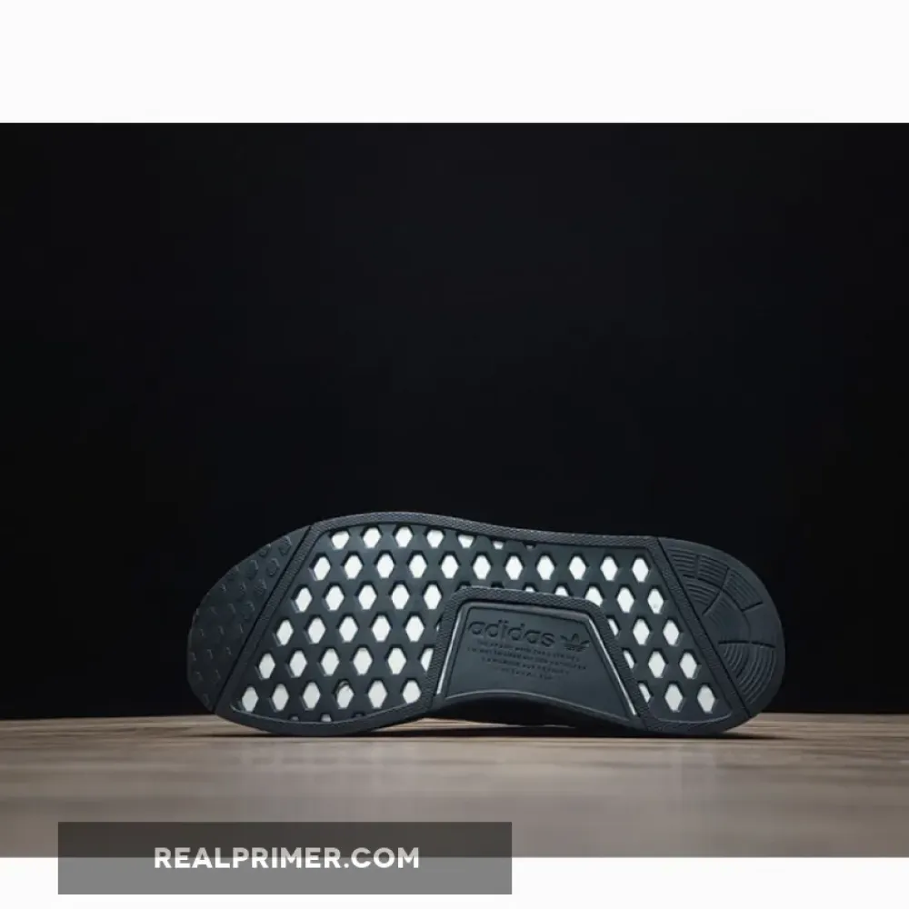 NMD_R1 PRIMEKNIT JAPAN CORE BLACK/CORE BLACK/CORE BLACK BZ0220