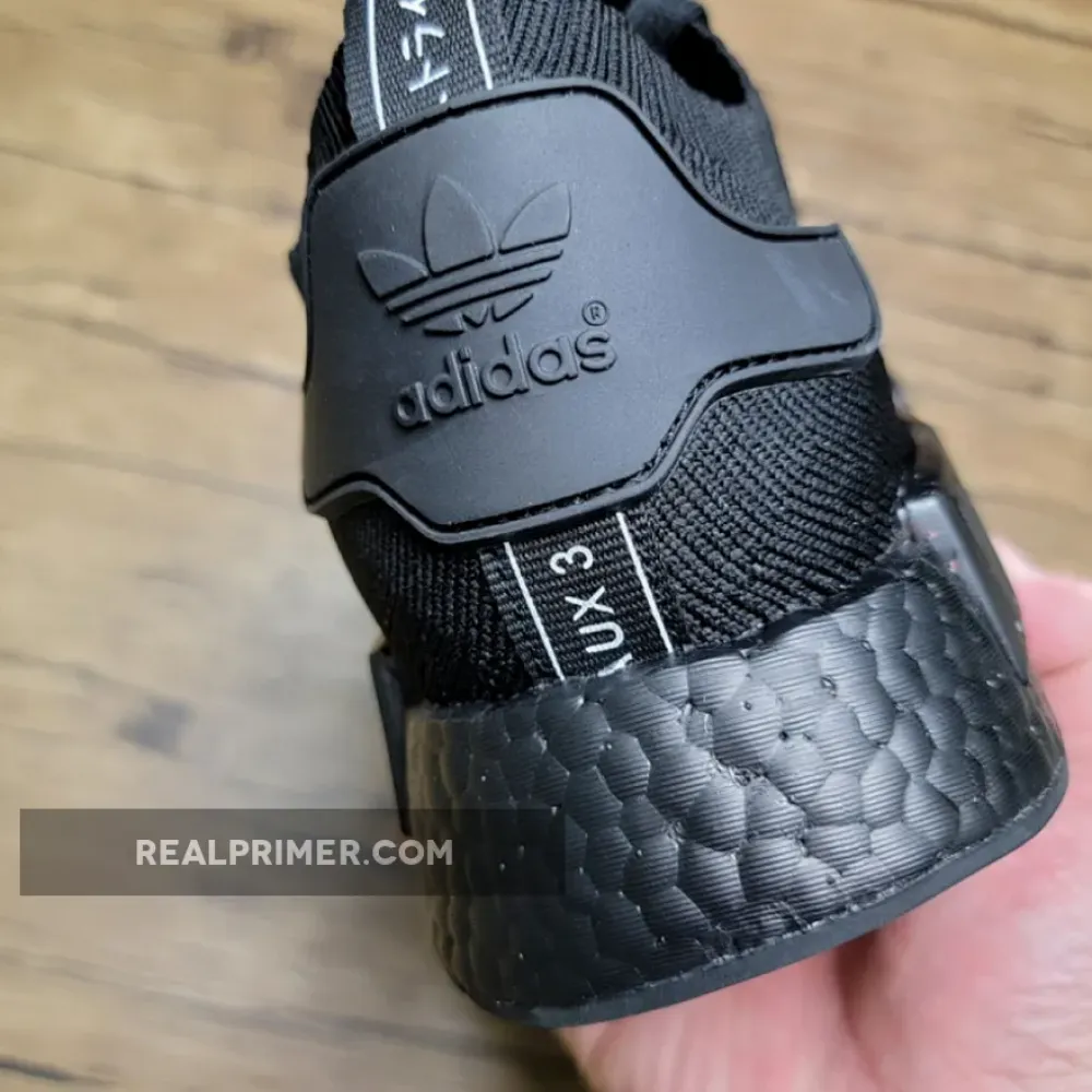 NMD_R1 PRIMEKNIT JAPAN CORE BLACK/CORE BLACK/CORE BLACK BZ0220