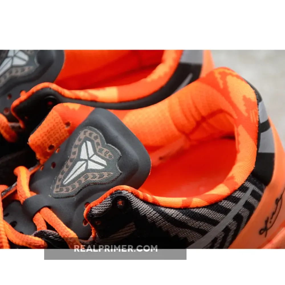 KOBE 8 BLACK HISTORY MONTH ANTHRCT/PR PLTNM-SPRT GRY-TTL 583112-001