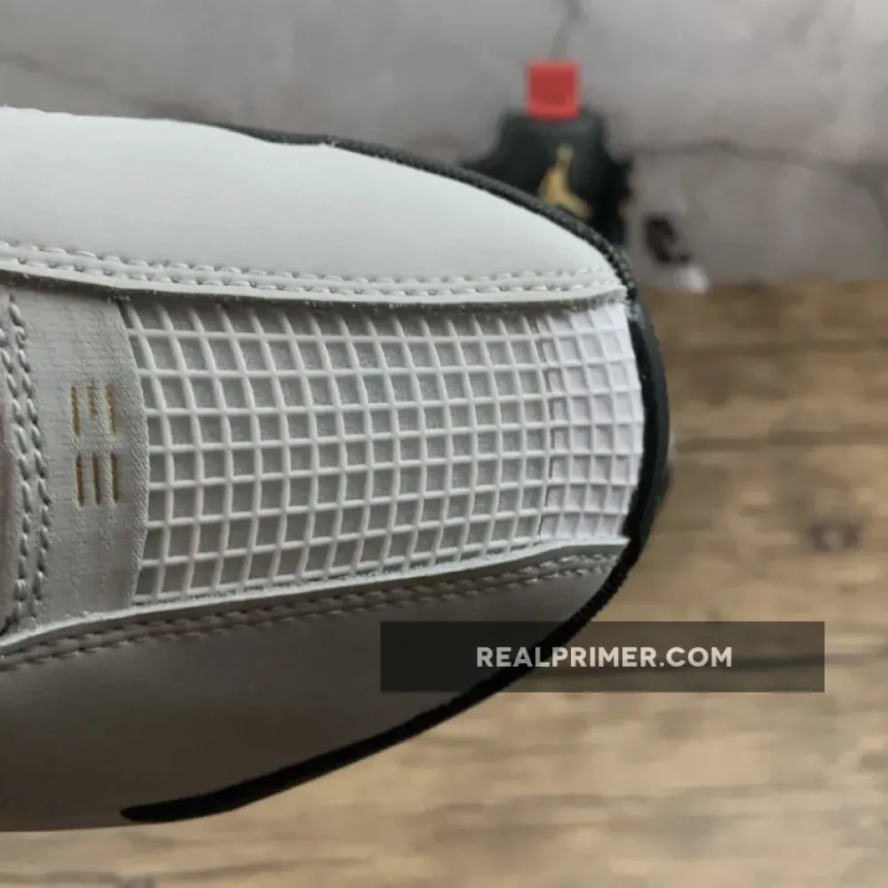 TITAN X AIR JORDAN 35 10TH ANNIVERSARY BLACK/METALLIC GOLD/SAIL DD4701-001