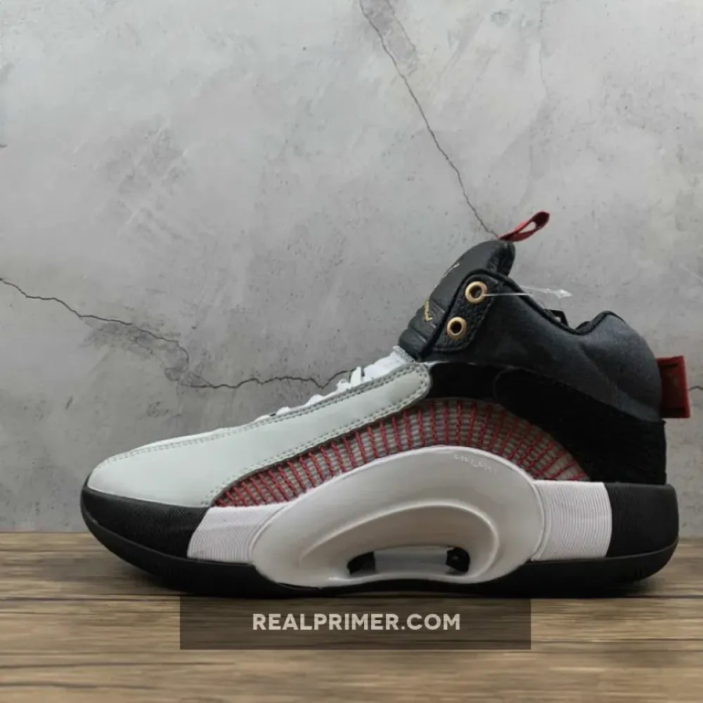 TITAN X AIR JORDAN 35 10TH ANNIVERSARY BLACK/METALLIC GOLD/SAIL DD4701-001