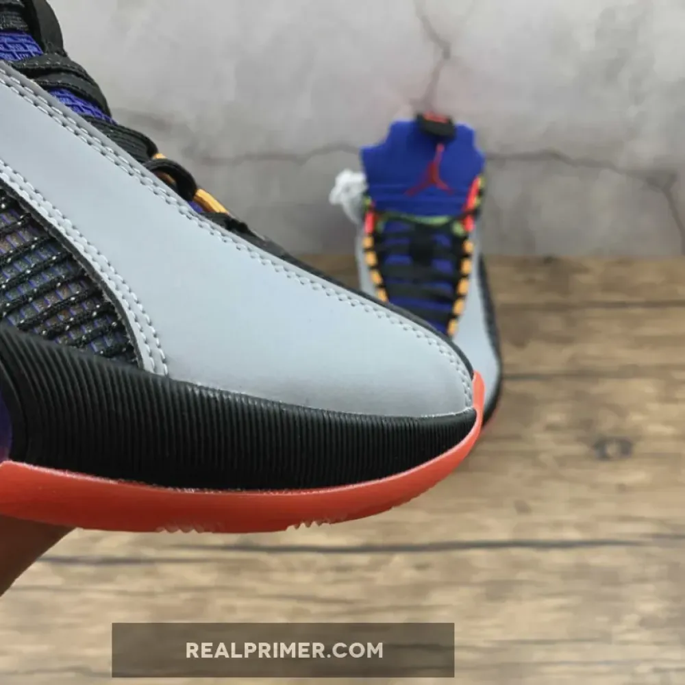 AIR JORDAN 35 SP PF CENTER OF GRAVITY GLACIER GREY/LASER CRIMSON DC1493-001