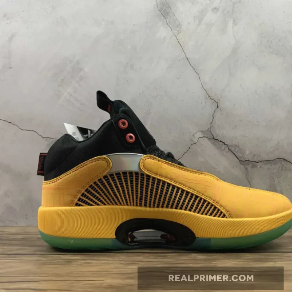 AIR JORDAN 35 DYNASTIES UNIVERSITY GOLD/BLACK/CHILE RED DD3044-700