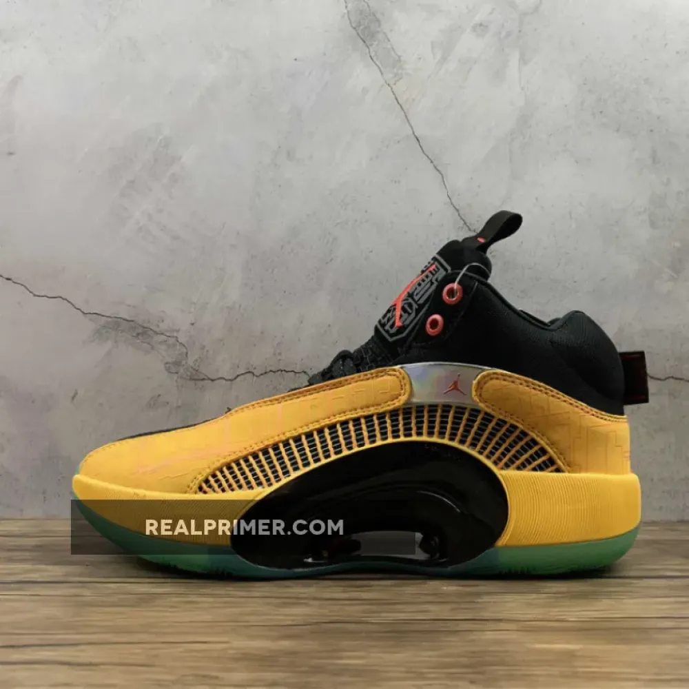 AIR JORDAN 35 DYNASTIES UNIVERSITY GOLD/BLACK/CHILE RED DD3044-700