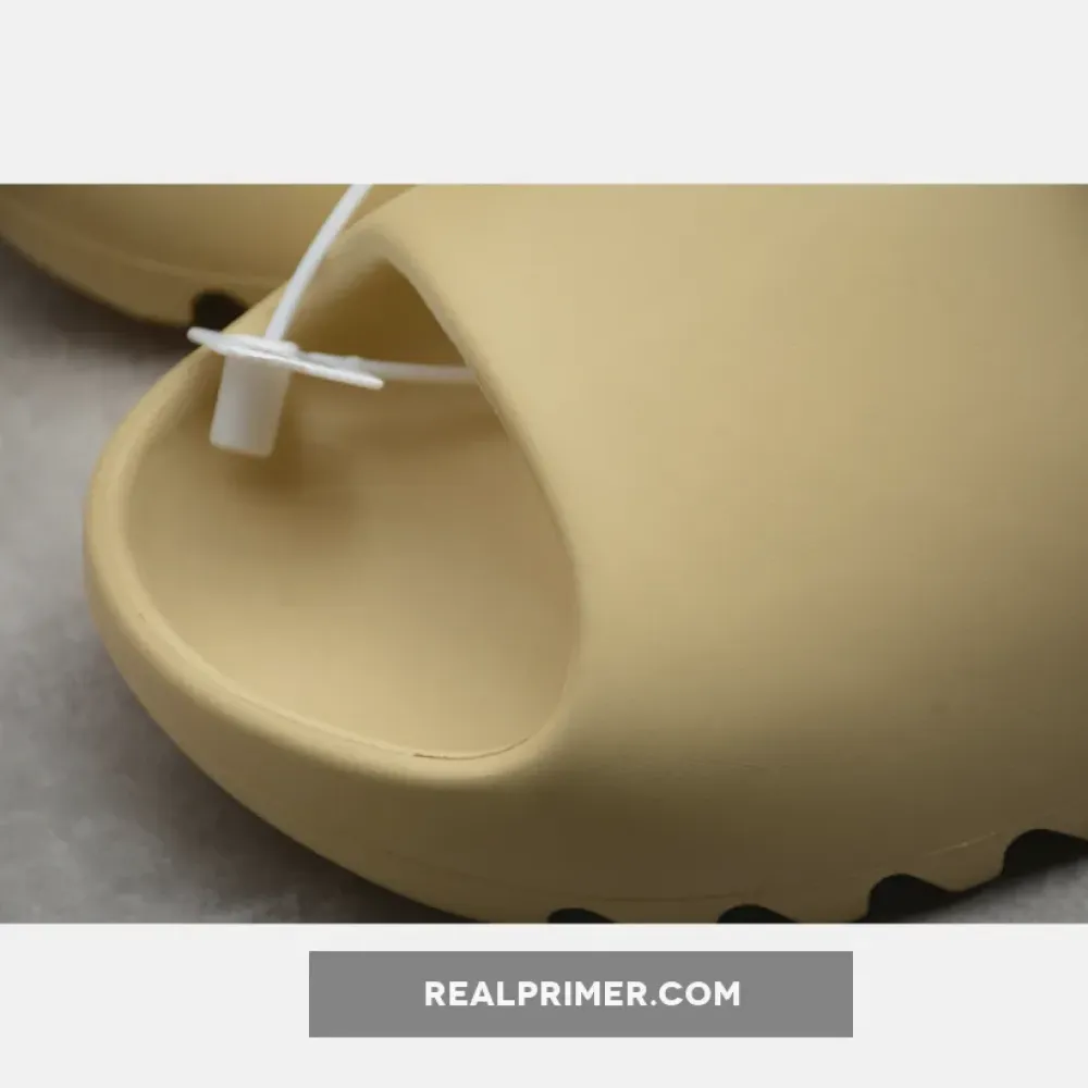 YEEZY SLIDES DESERT SAND DESERT SAND/DESERT SAND/DESERT SAND FW6344