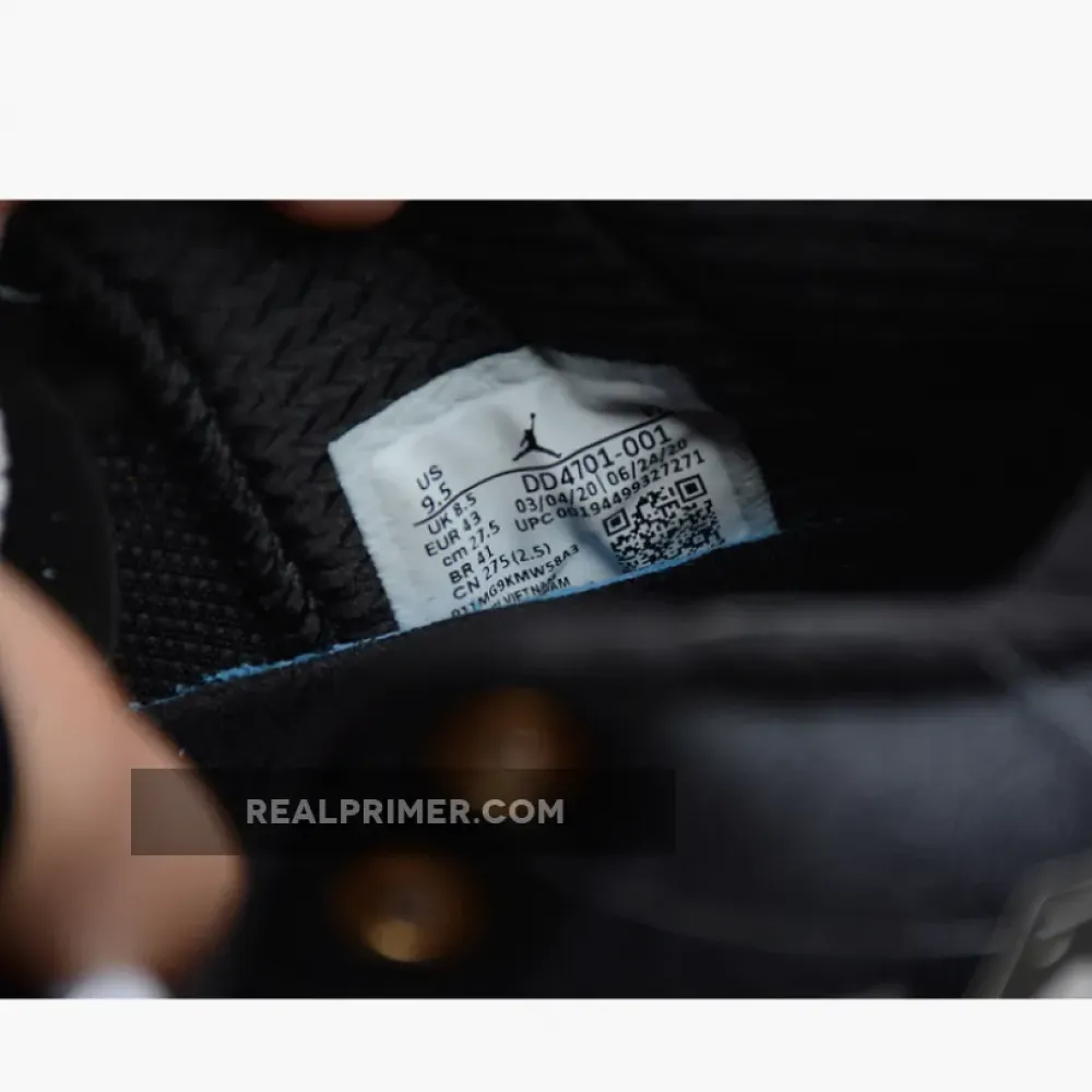 TITAN X AIR JORDAN 35 10TH ANNIVERSARY BLACK/METALLIC GOLD/SAIL DD4701-001