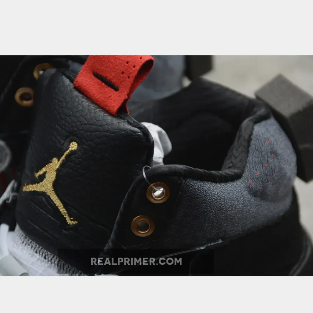 TITAN X AIR JORDAN 35 10TH ANNIVERSARY BLACK/METALLIC GOLD/SAIL DD4701-001