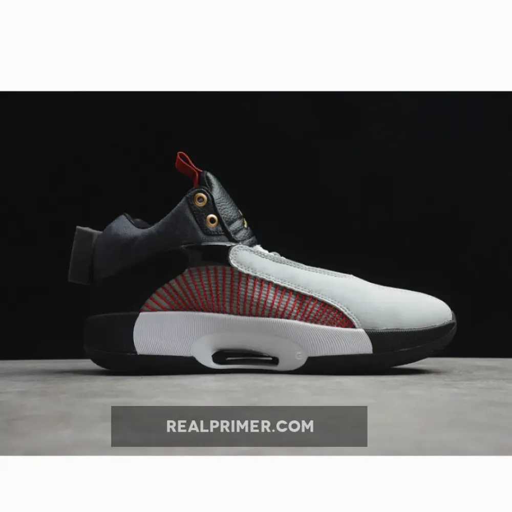 TITAN X AIR JORDAN 35 10TH ANNIVERSARY BLACK/METALLIC GOLD/SAIL DD4701-001