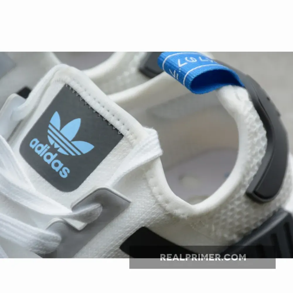 NMD R1 SHOES CLOUD WHITE/CORE BLACK/BLUE B8304