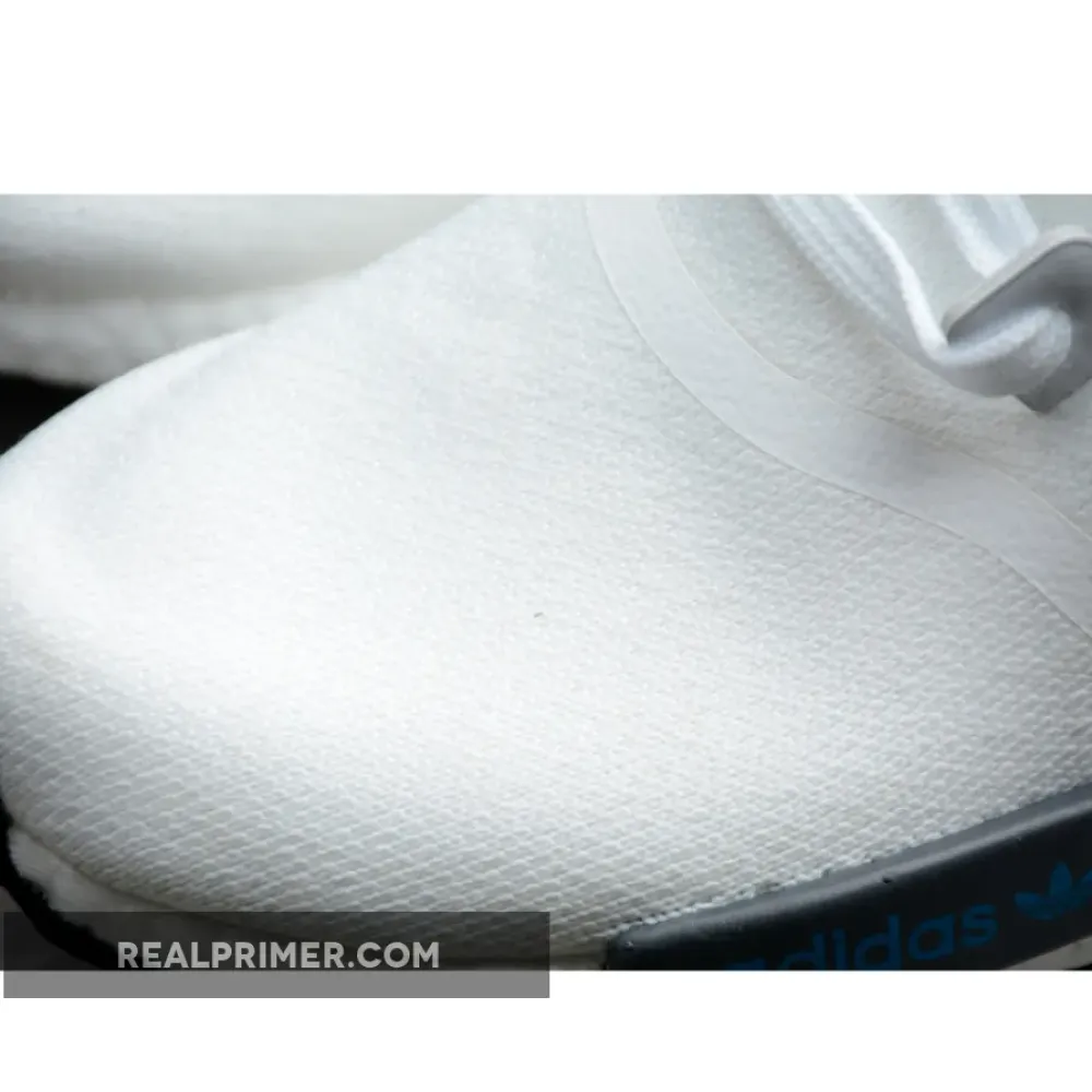 NMD R1 SHOES CLOUD WHITE/CORE BLACK/BLUE B8304