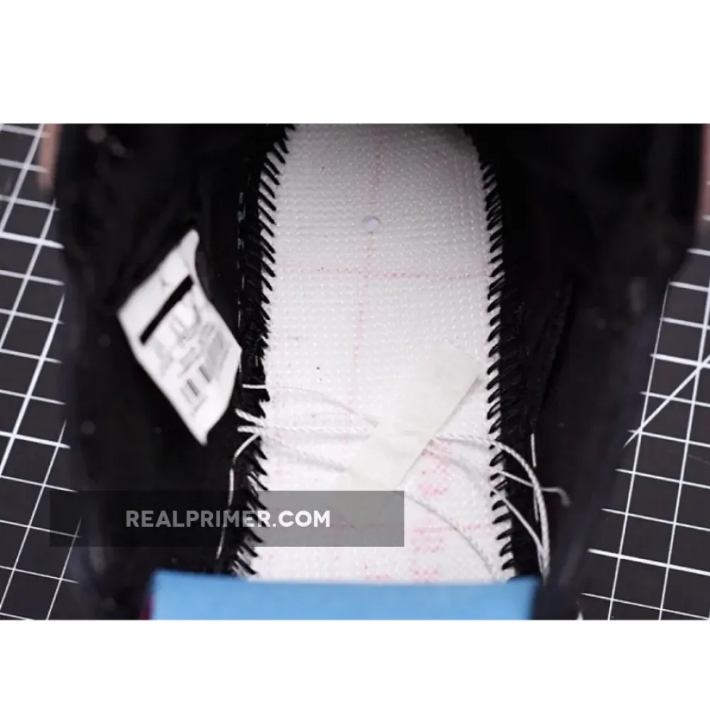 AIR JORDAN 1 RETRO HIGH GS BLACK/CRIMSON TINT-WHITE 575441-081