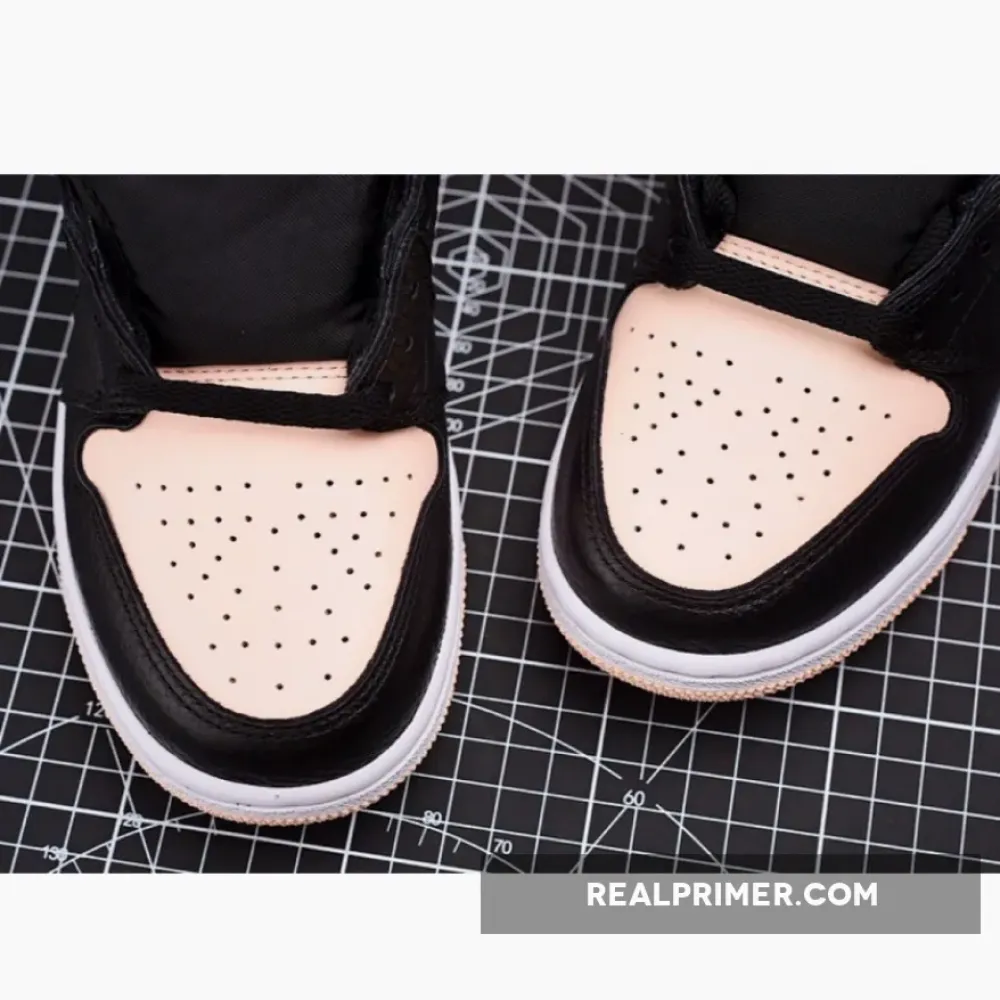 AIR JORDAN 1 RETRO HIGH GS BLACK/CRIMSON TINT-WHITE 575441-081