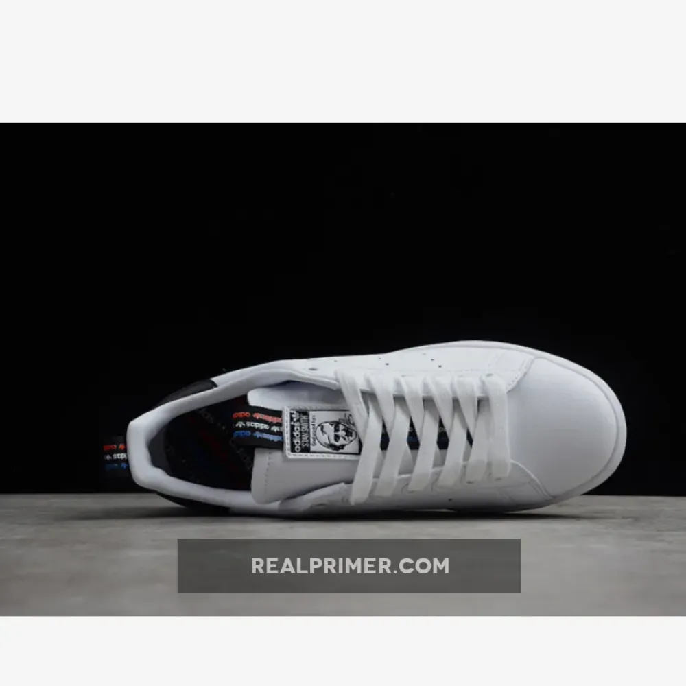 STAN SMITH SHOES CLOUD WHITE/CORE BLACK/SOLAR RED FW5814