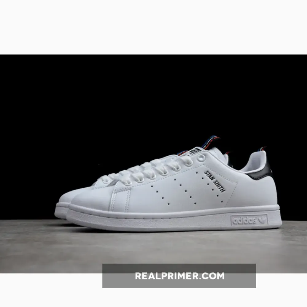 STAN SMITH SHOES CLOUD WHITE/CORE BLACK/SOLAR RED FW5814