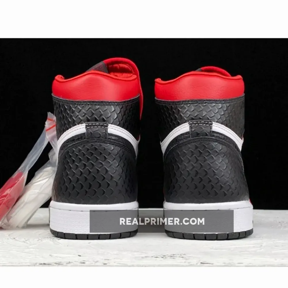 AIR JORDAN 1 RETRO HIGH SATIN SNAKE CHICAGO GYM RED/WHITE-BLACK CD0461-601