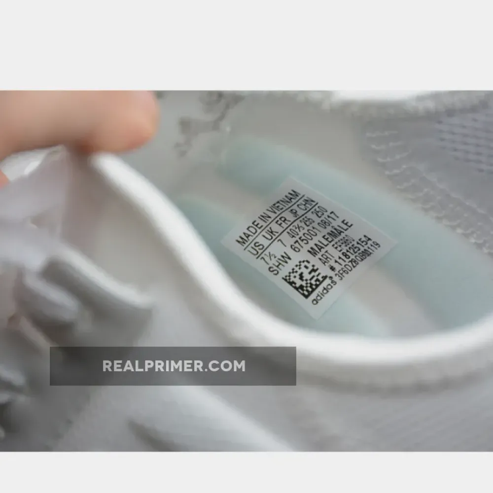 NMD_R1 SHOES CLOUD WHITE/CORE BLACK/SOLAR RED EF5860