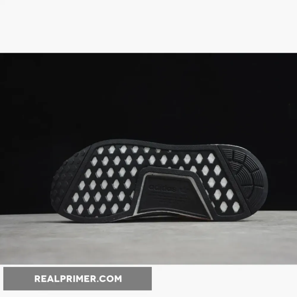 NMD_R1 SHOES CLOUD WHITE/GREEN/PINK FX0106