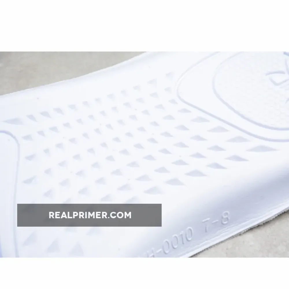 CJ YEEZY BOOST 350 V2 SYNTH REFLECTIVE SYNTH/SYNTH/SYNTH FV5666