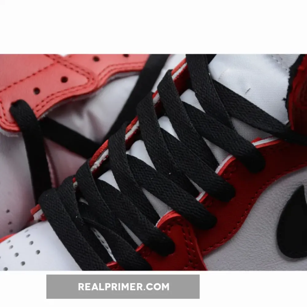 CJ AIR JORDAN 1 RETRO HIGH OG CHICAGO WHITE/BLACK-VARSITY RED 555088-101