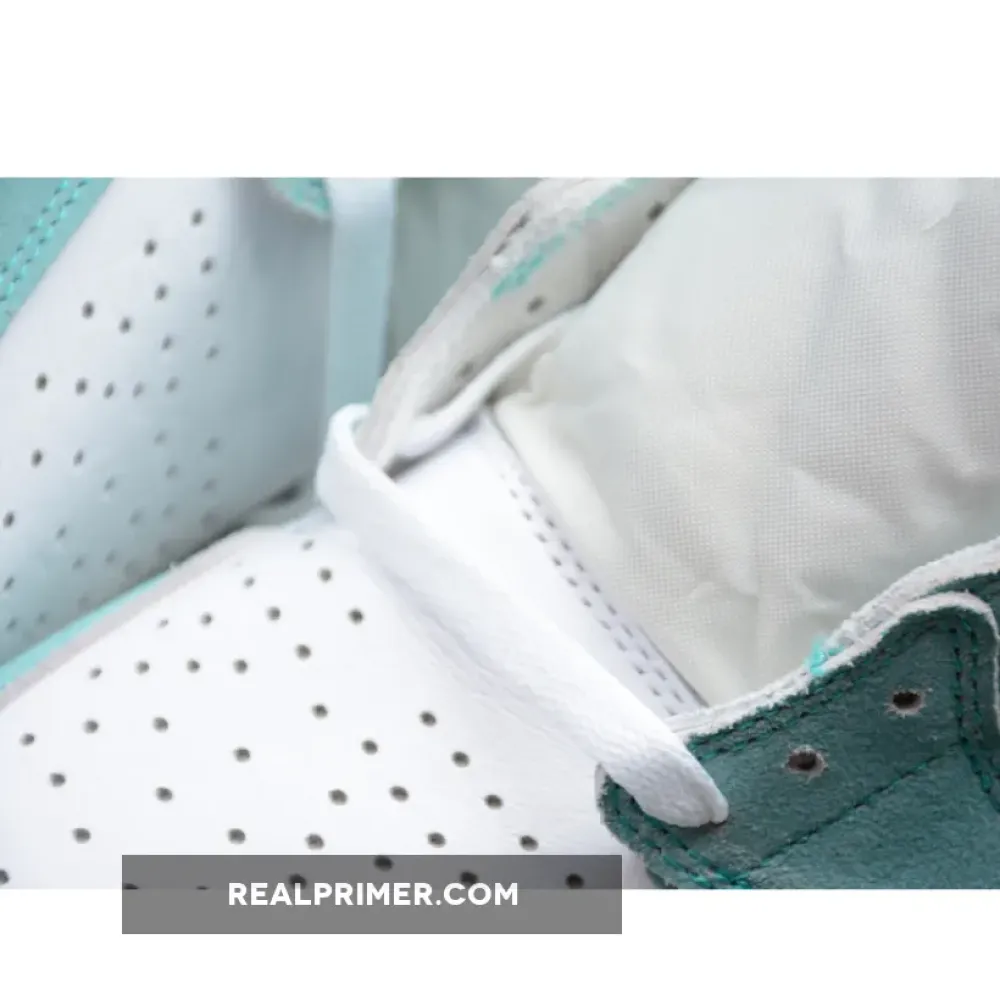 CJ AIR JORDAN 1 RETRO HIGH TURBO GREEN/SAIL-WHITE 555088-311