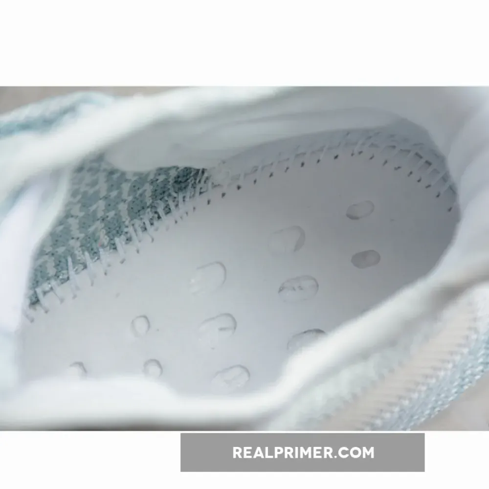 YEEZY BOOST 350 V2 CITRIN CLOUD WHITE/CITRIN-CITRIN FW3043