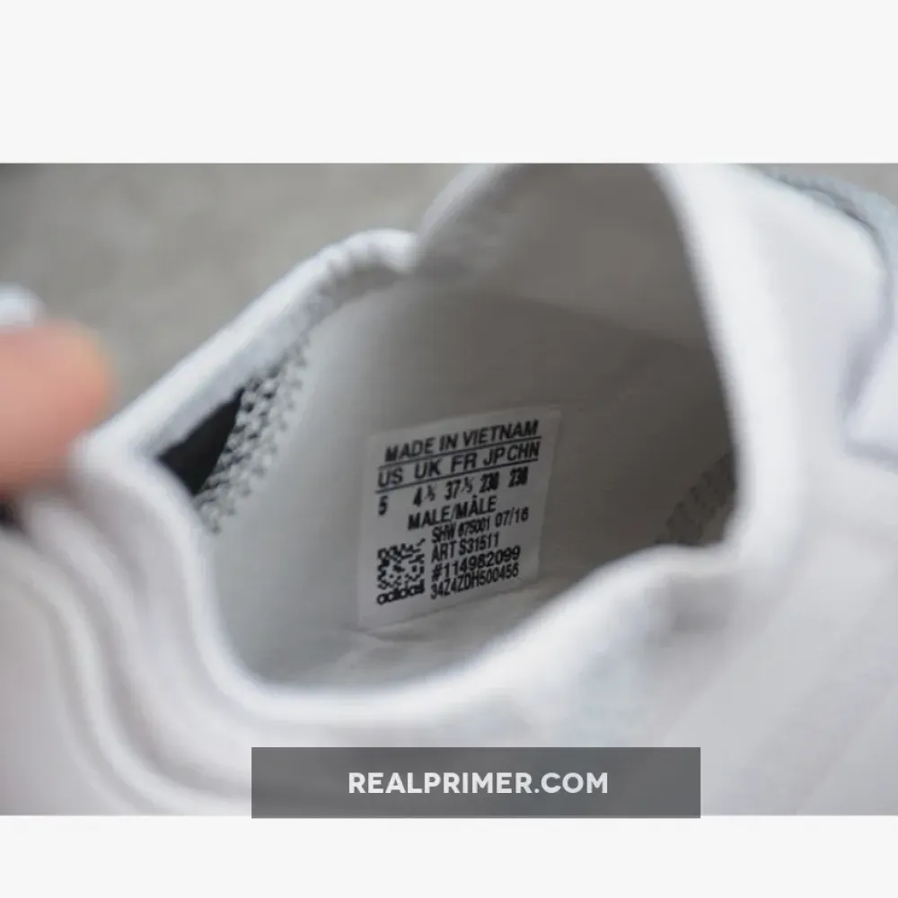 NMD R1 SHOES LIGHT GREY/WHITE-BLUE S31511