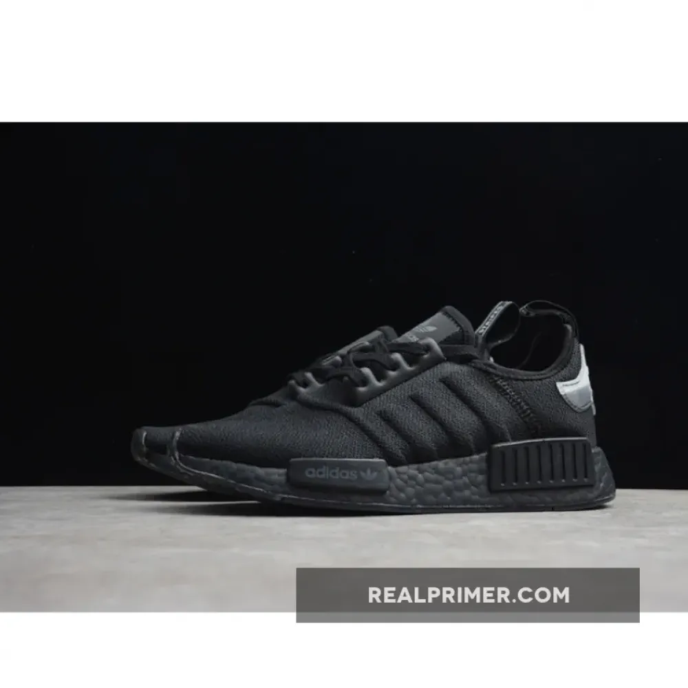 NMD_R1 SHOES CORE BLACK/CORE BLACK/CLOUD WHITE BD7745