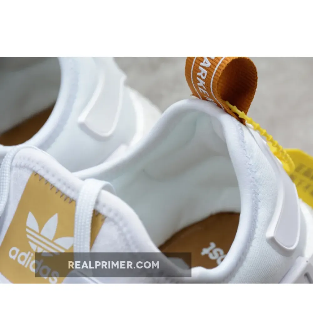 NMD R1 FTWR WHITE/COPPER MET/ASH PEARL S18 B37650