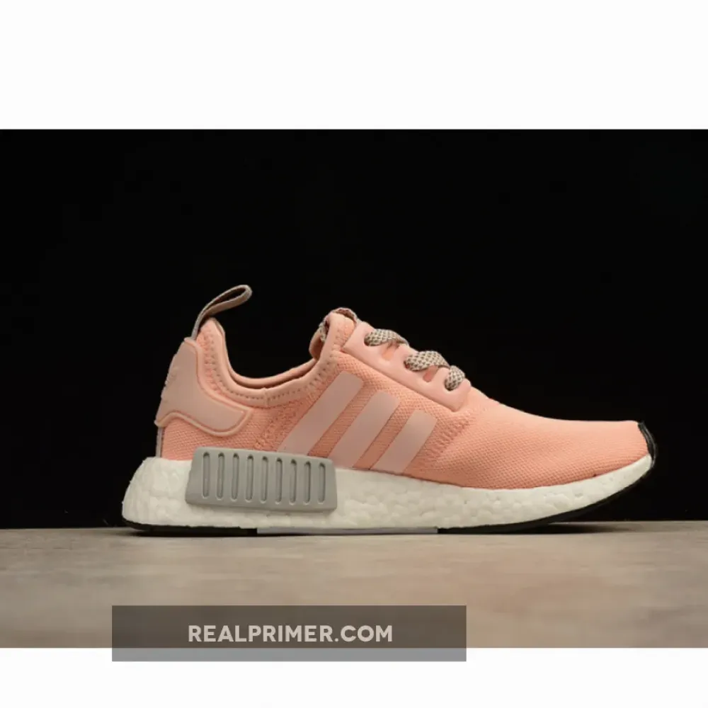 NMD R1 BOOST PRIMEKNIT SYNTHETICS WMNS LIGHT ONIX PINK/GREY BY3059