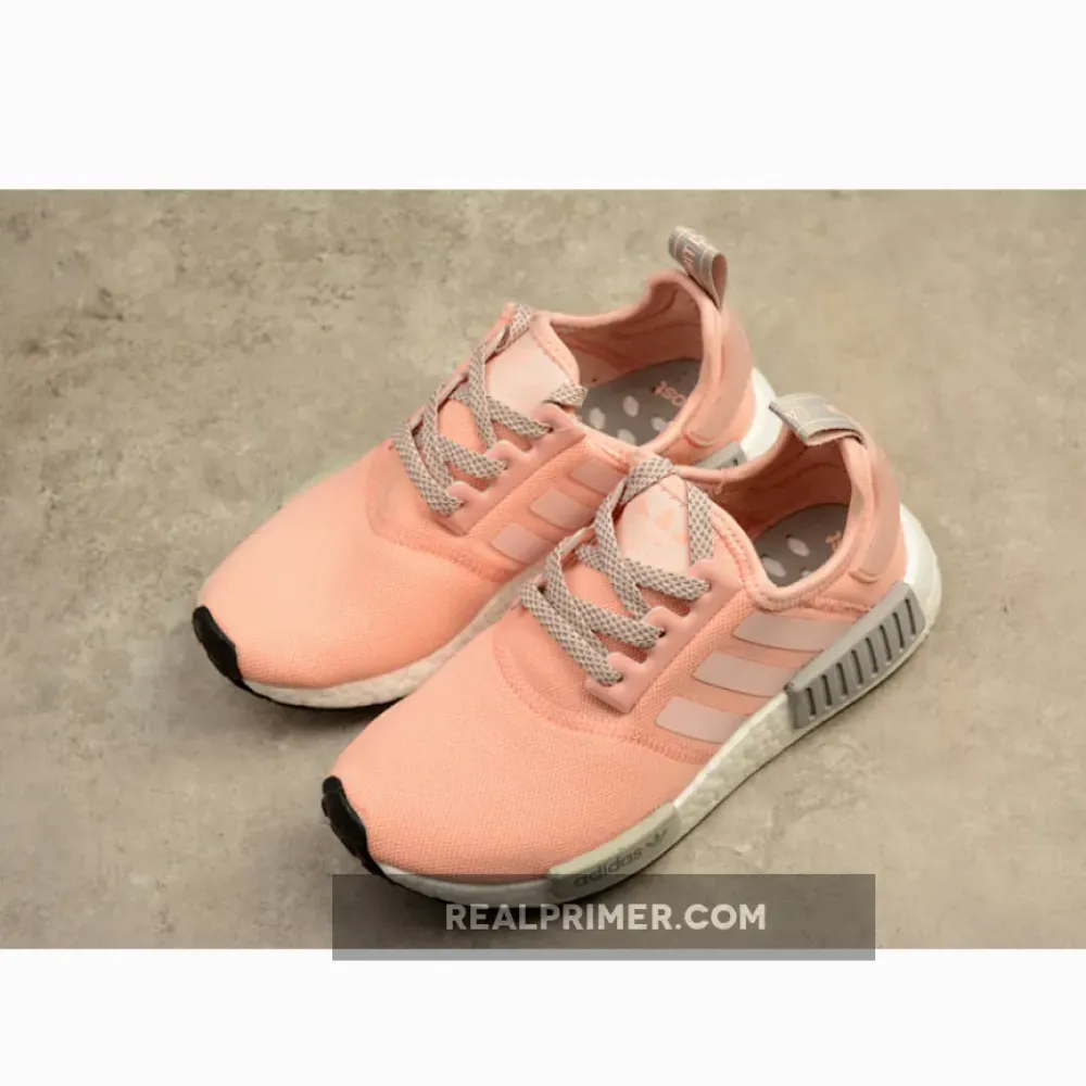 NMD R1 BOOST PRIMEKNIT SYNTHETICS WMNS LIGHT ONIX PINK/GREY BY3059