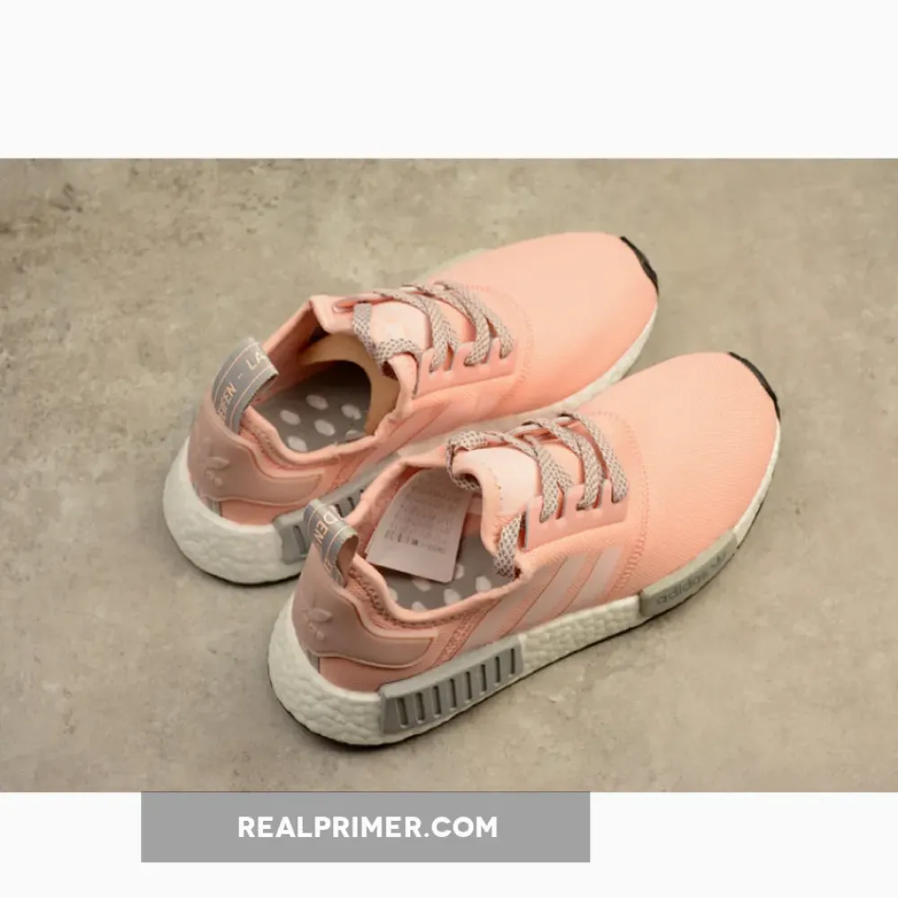 NMD R1 BOOST PRIMEKNIT SYNTHETICS WMNS LIGHT ONIX PINK/GREY BY3059