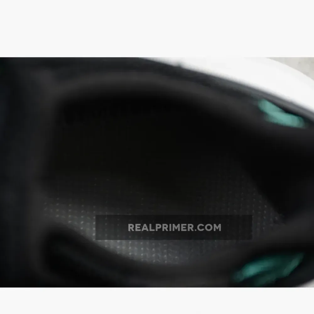 EQUIPMENT EQT BASKETBALL ADV CORE BLACK/SUB GREEN CQ2993