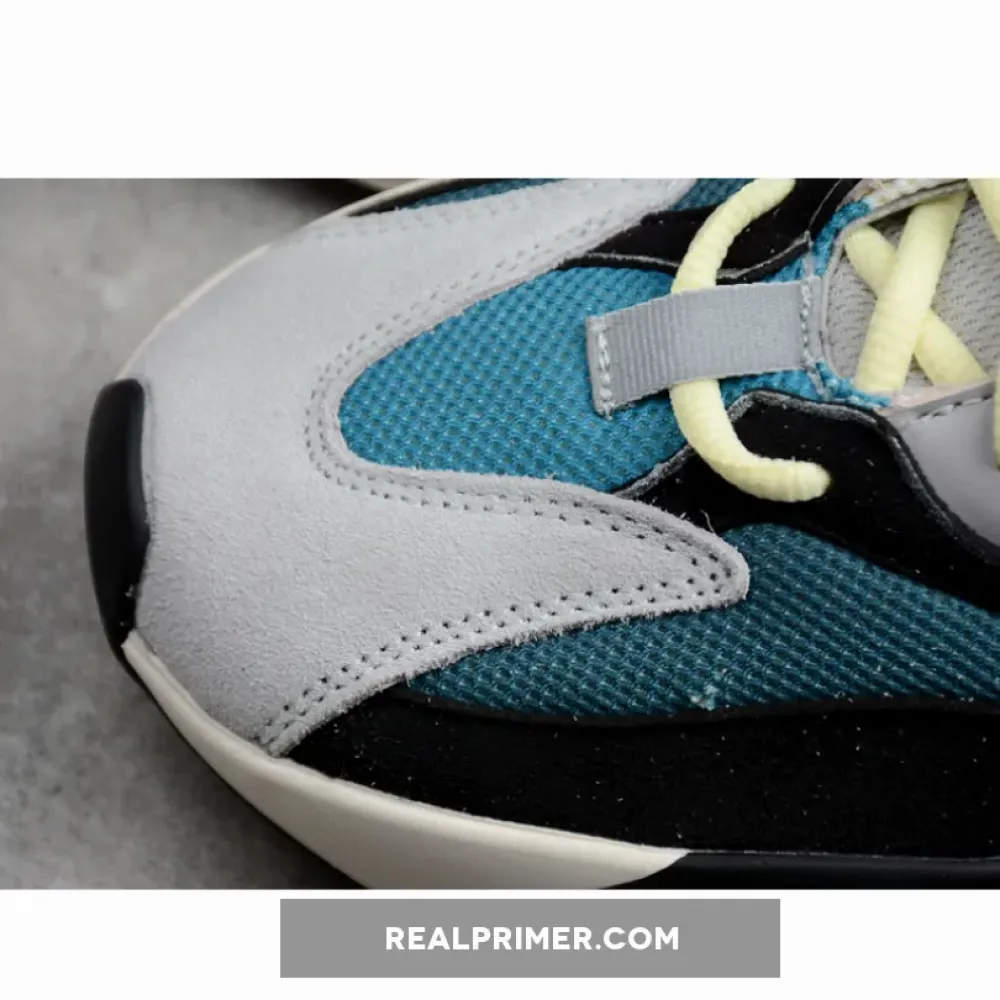 YEEZY WAVE RUNNER BOOST OG 700 SOLID GREY B75571