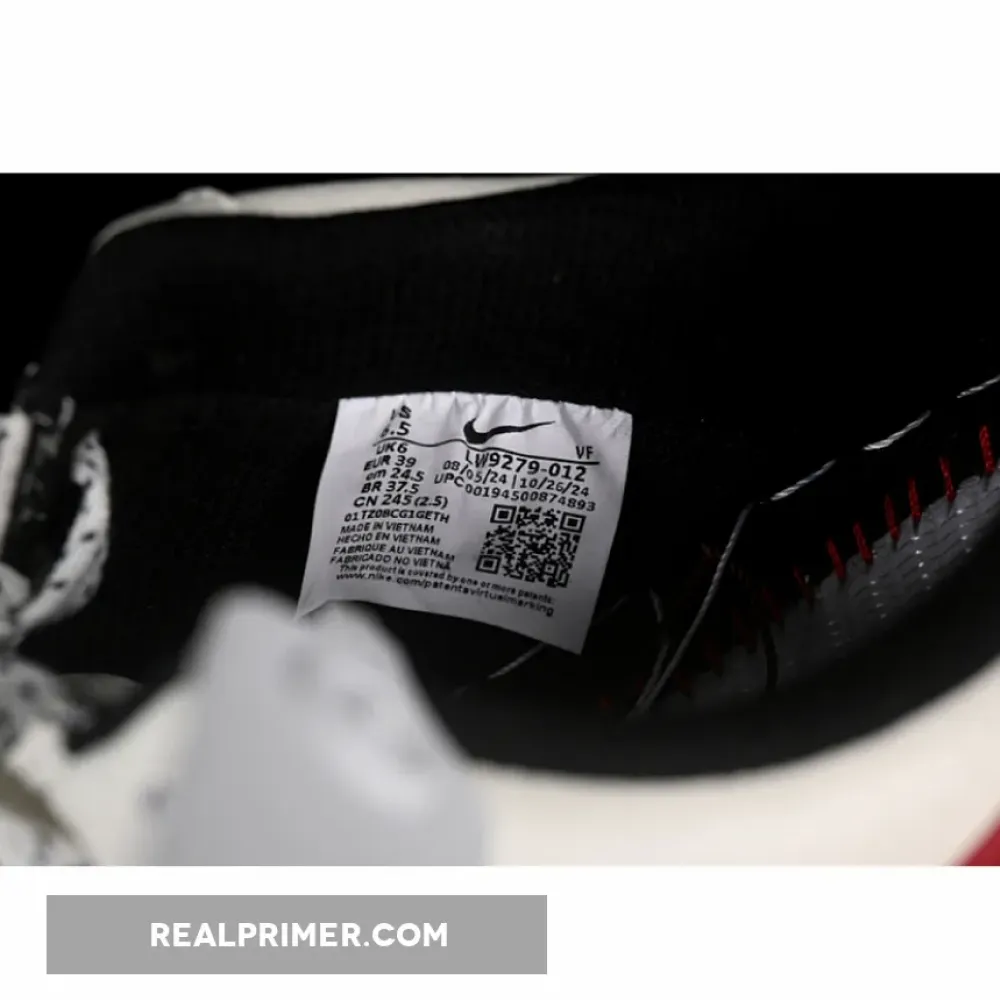 AIR FORCE 1 07 LOW WHITE/RED/GREEN LW9279-012