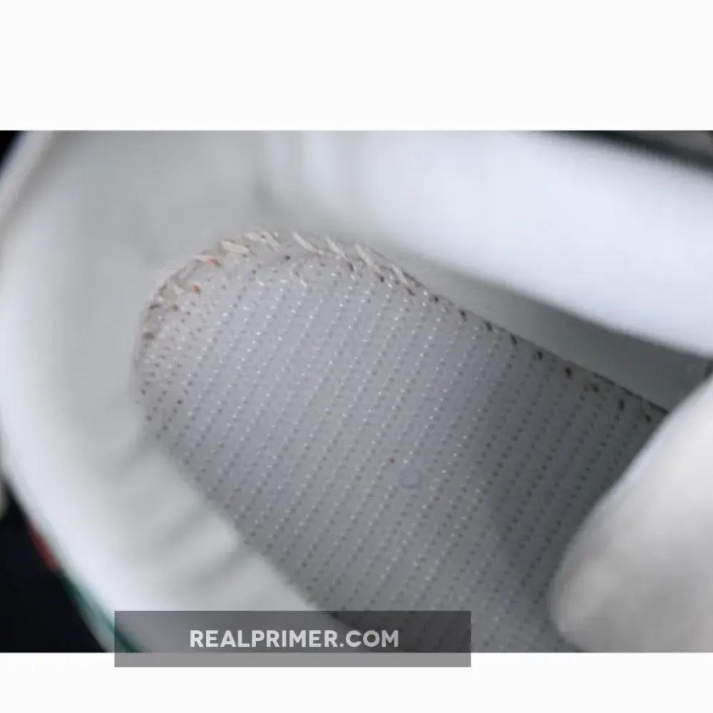 JORDAN 3 RETRO SUMMIT WHITE/METALLIC GOLD/PINE GREEN/DRAGON RED IO1752-100