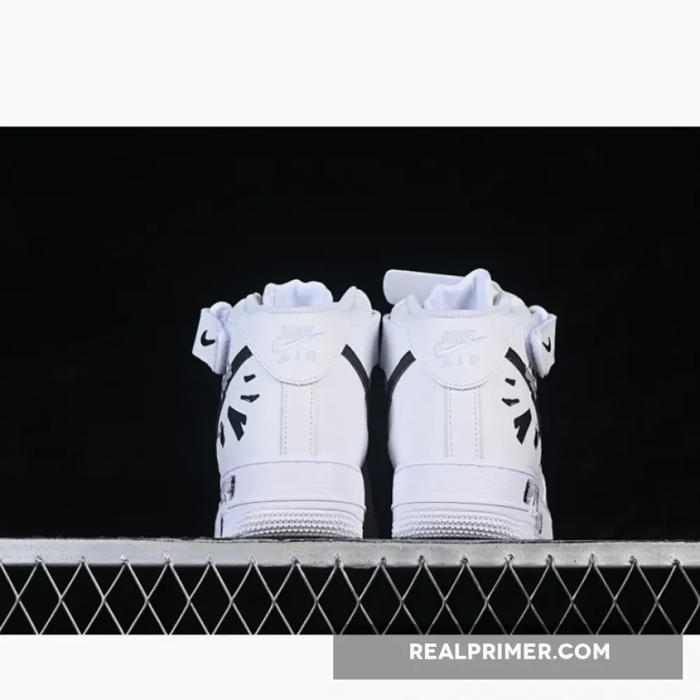 AIR FORCE 1 07 LOW CASUAL SHOES BLACK/WHITE ZH0316-144