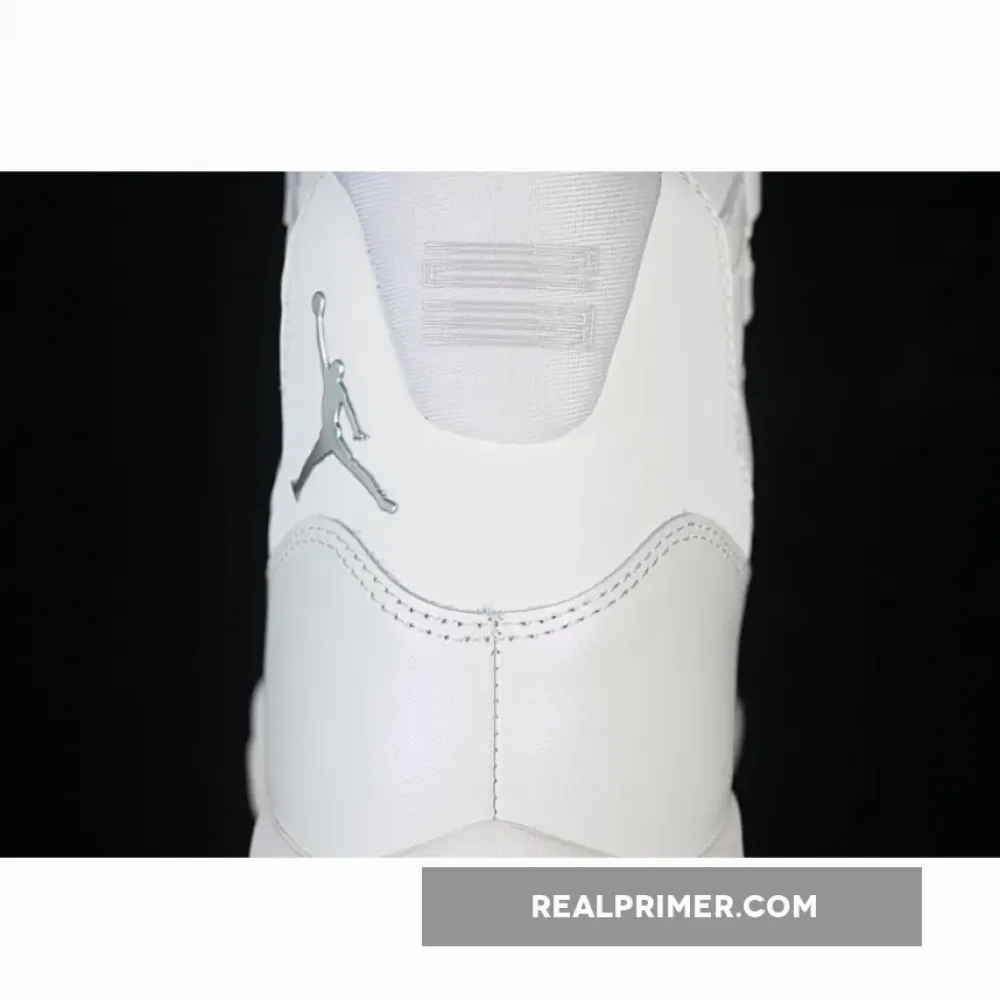 JORDAN 11 RETRO /PEARL GREY/WHITE/METALLIC SILVER AR0715-110