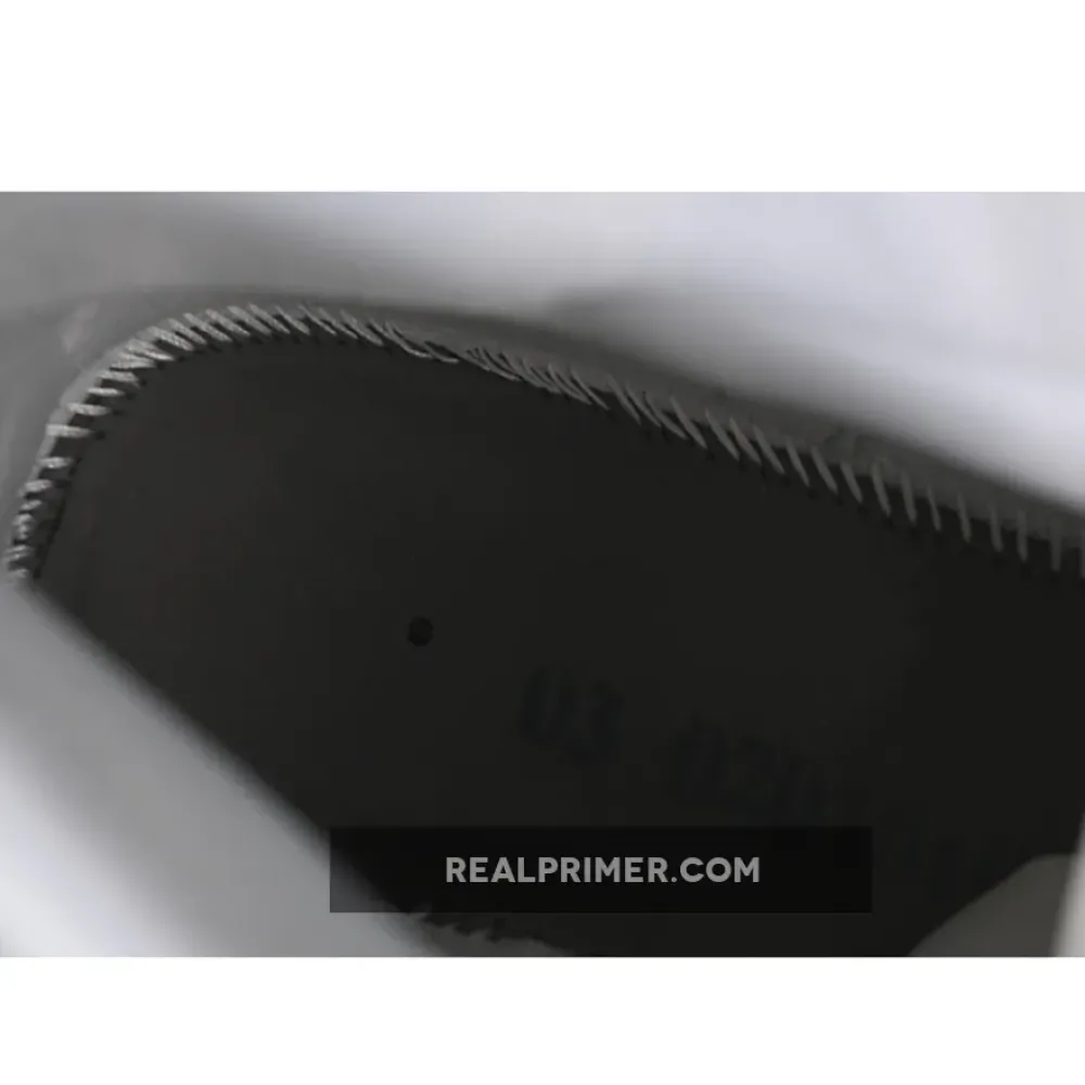 JORDAN 11 RETRO /PEARL GREY/WHITE/METALLIC SILVER AR0715-110