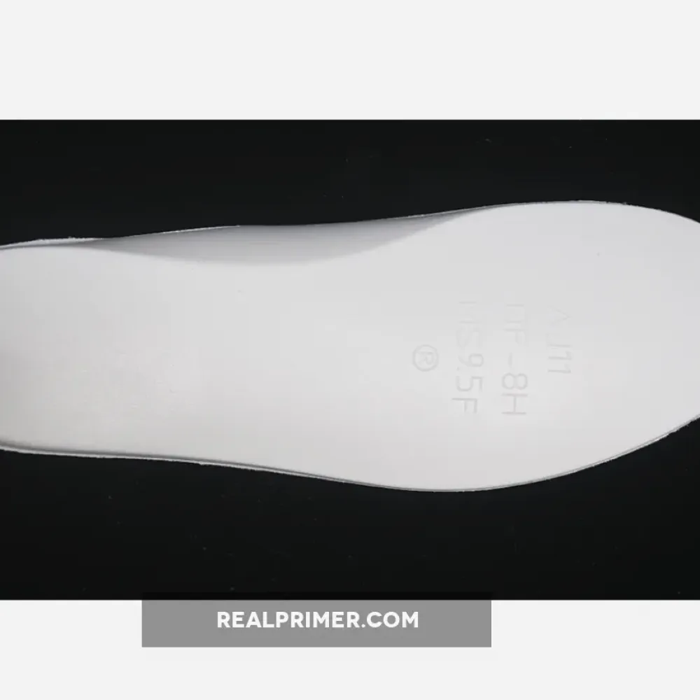 JORDAN 11 RETRO /PEARL GREY/WHITE/METALLIC SILVER AR0715-110